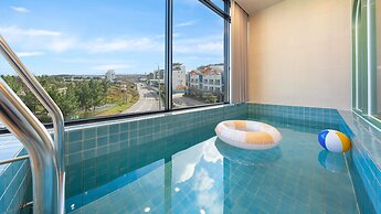 Gangneung Leventia Pool Villa