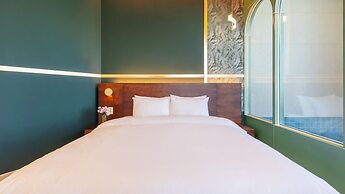 Gangneung Leventia Pool Villa