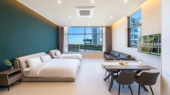 Gangneung Leventia Pool Villa