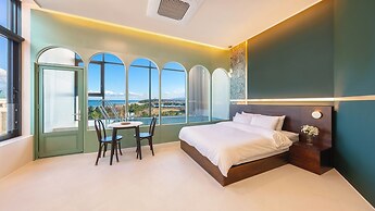 Gangneung Leventia Pool Villa