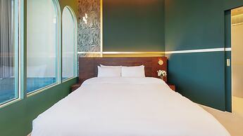 Gangneung Leventia Pool Villa