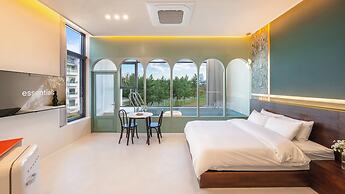 Gangneung Leventia Pool Villa