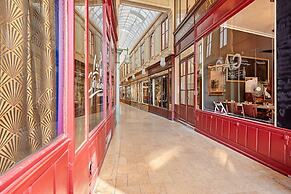 Superb Parisian Apartment Center of Paris