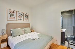 Superb Parisian Apartment Center of Paris