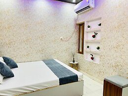 Goroomgo Star Residency Varanasi