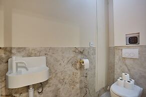 Apartment in the Marais With Air-conditioned