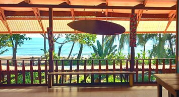 Tortuguero Adventures Beach House