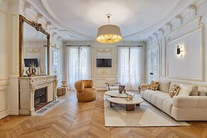 Amazing Apartment Saint Germain des Pres With AC by Studio Prestige