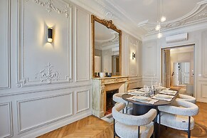 Amazing Apartment Saint Germain des Pres With AC by Studio Prestige