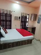 Goroomgo H.M International Varanasi