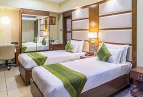 Goroomgo Super inn Armoise Ahmedabad