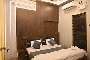 Goroomgo Narayan Niwas Homestay Ayodhya