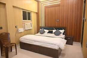 Goroomgo Narayan Niwas Homestay Ayodhya