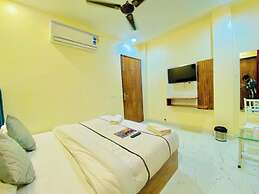 Goroomgo Holiday First Amritsar
