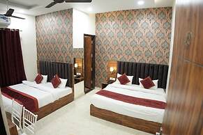 Goroomgo Holiday First Amritsar