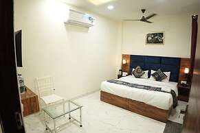 Goroomgo Holiday First Amritsar