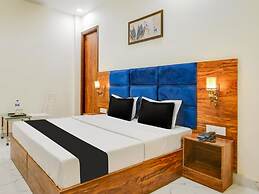 Goroomgo Holiday First Amritsar