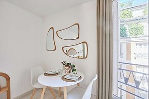 22 m2 Studio Located on the 6th Floor With Elevator: - 1 Bedroom With 