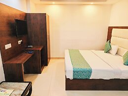 Hotel DSR Krone Delhi