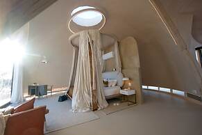 Reverie Kalahari Pod