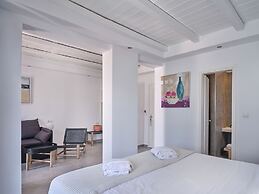 Parian Village Beach Hotel - Adults Only