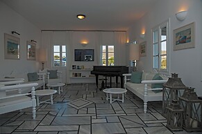 Parian Village Beach Hotel - Adults Only