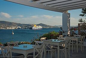 Parian Village Beach Hotel - Adults Only