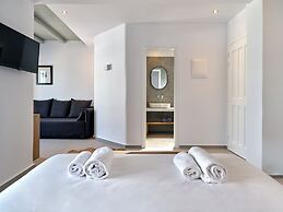 Parian Village Beach Hotel - Adults Only