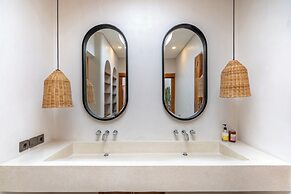 Maliya Villa by Betterplace