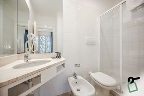 Hotiday Room Collection - Lacona