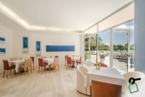 Hotiday Room Collection - Lacona