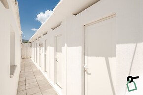 Hotiday Room Collection - Lacona