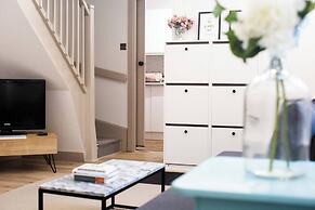 Entire 2 Bedroom House 7m To Station