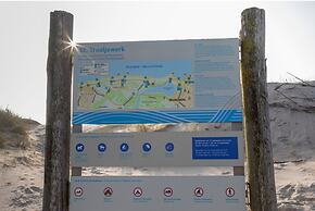 Bright Apartment 4 pax Within Walking Distance Beach, Supermarket, Res