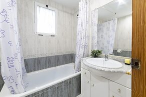Estornell With 2 Bedrooms and 1 Bathrooms