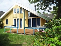 Ferienhaus mit Tollem Garten in Mirow