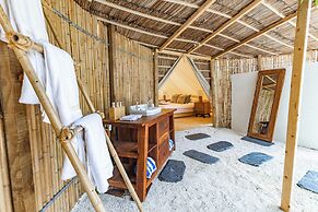 The Maverick Surf & Dive Lodge