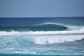 The Maverick Surf & Dive Lodge