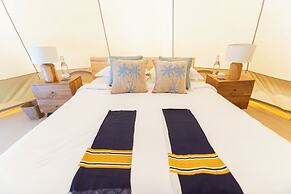 The Maverick Surf & Dive Lodge