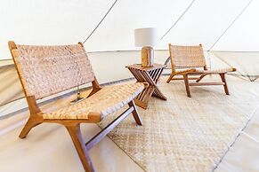 The Maverick Surf & Dive Lodge