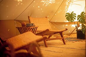 The Maverick Surf & Dive Lodge