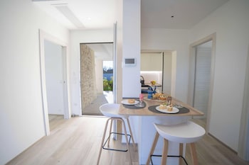 Villa Assunta With Pool Near The Sea