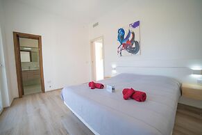 Villa Assunta With Pool Near The Sea