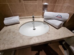 2405 Cosy Mountain View Apartment - 200mbps Wi-fi!