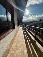 2405 Cosy Mountain View Apartment - 200mbps Wi-fi!