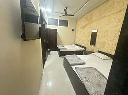 Goroomgo Rudrasagar Homestay Ujjain