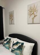 2bed Apt - City Centre With Balcony - Sleeps 6