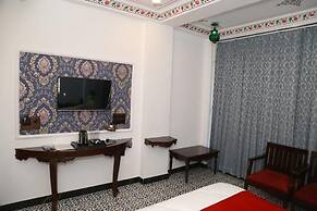 Hotel Ambika Chirwa House