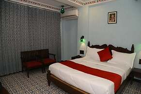 Hotel Ambika Chirwa House