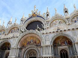 Belvilla by OYO Appartamento Nero